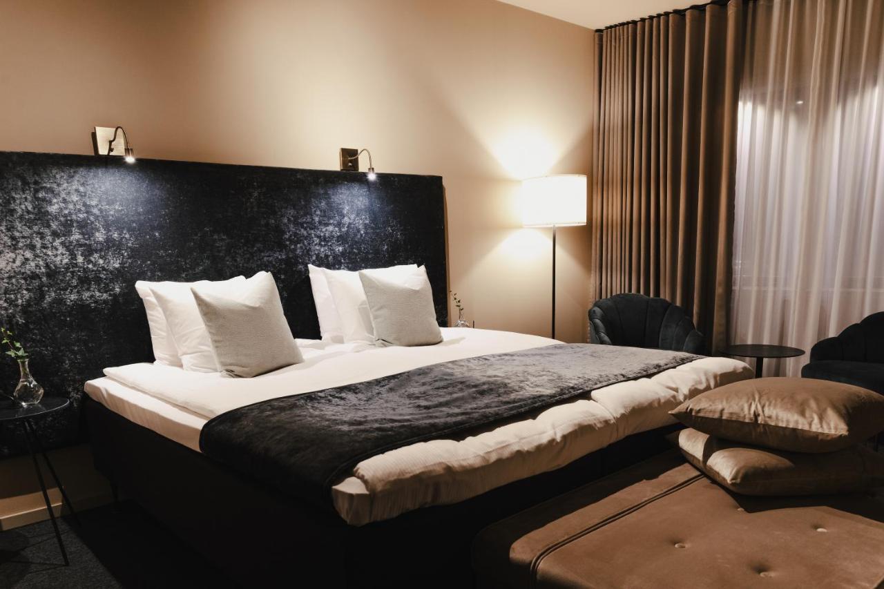 Hotell Viktors Селен Екстер'єр фото